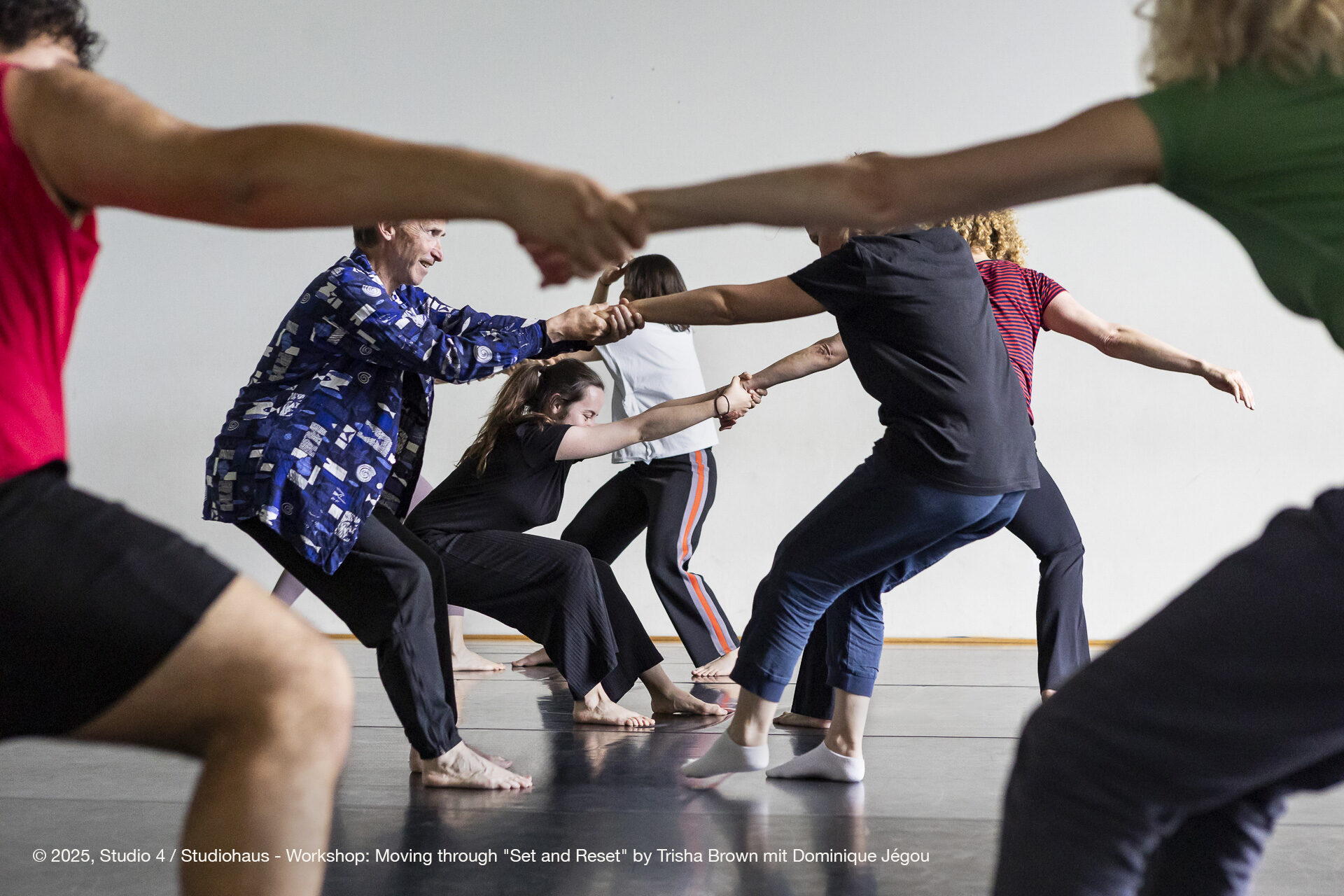 Workshop - Moving through "Set and Reset" by Trisha Brown